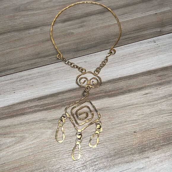 Egyptian Gold Tone Dangling Hammered Statement Necklace Collar Bib - Picture 5 of 11